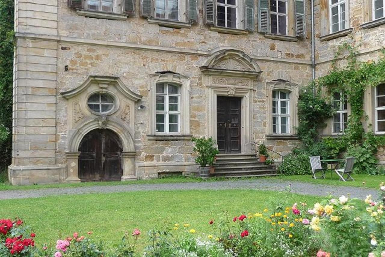 Hotel Ferienzimmer Im Schloss Burgpreppach Exterior foto